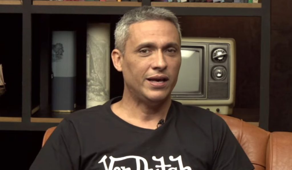 Gayer reúne 175 assinaturas por domiciliar a Bolsonaro