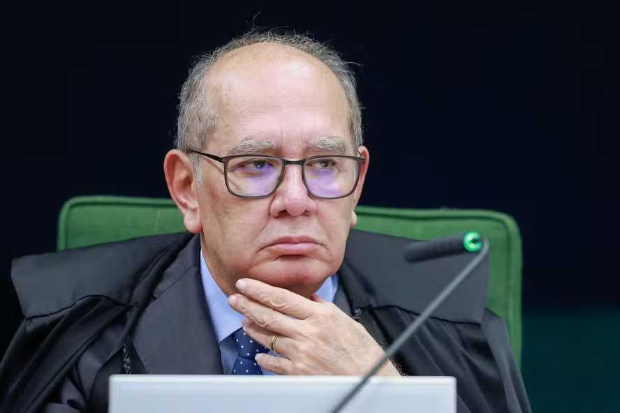 Gilmar Mendes diz que prisão de Bolsonaro já estava definida e que tornozeleira acelerou medida no STF