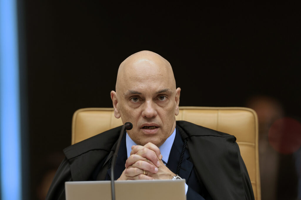 Alerta: Moraes autoriza ida de Bolsonaro a hospital