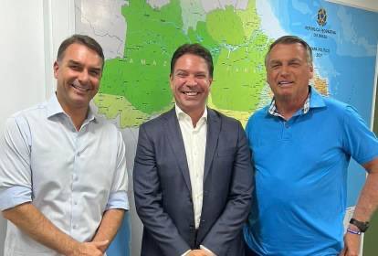 Jair Bolsonaro, Flávio Bolsonaro e Alexandre Ramagem