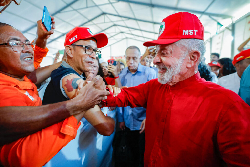Lula MST