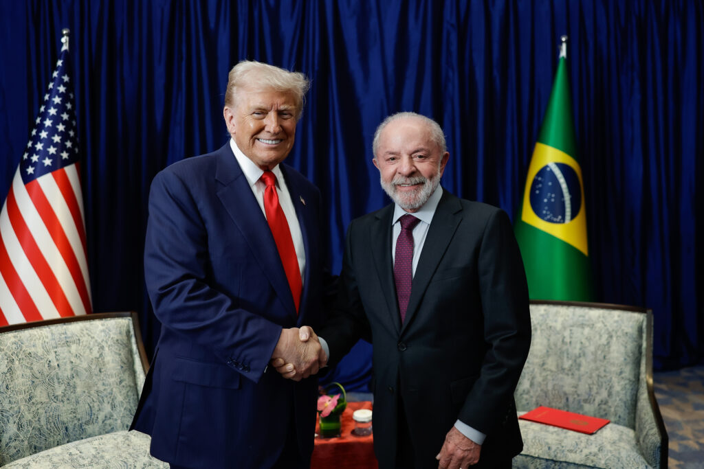 Donald Trump retira sanções a Alexandre de Moraes e endossa ditadura da toga.