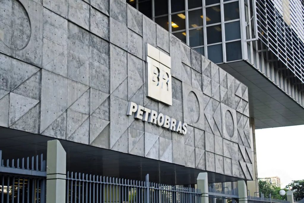 STJ livra Petrobras de pagar quase R$ 3 bi em disputa com empresa holandesa
