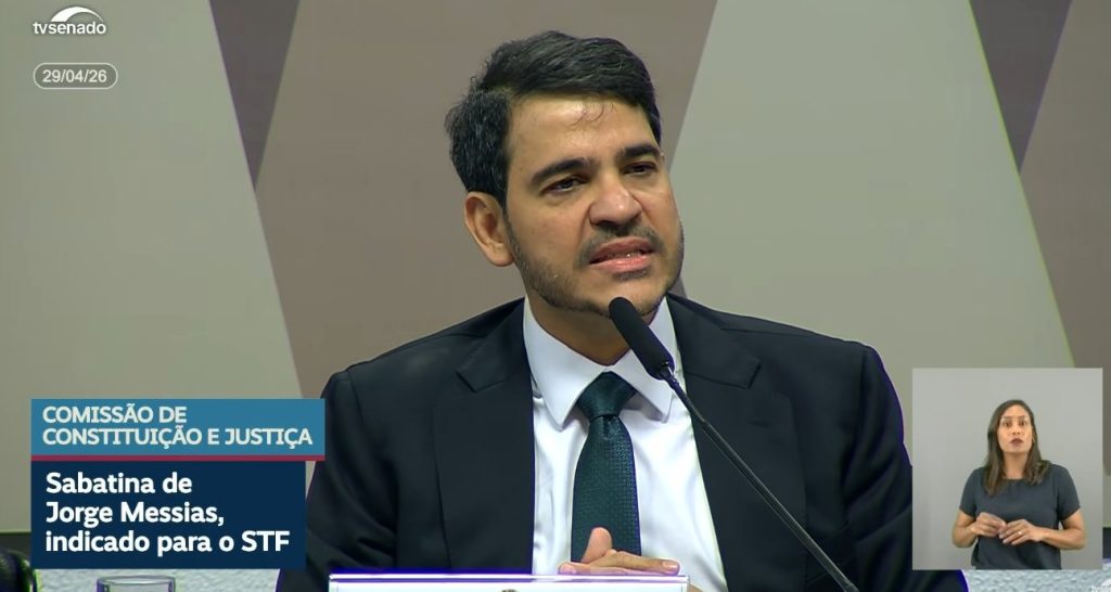 Messias a Flávio: Discussão sobre anistia 'é do ambiente político'