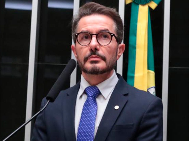 Centrão propõe escala de até 52 horas; Veja detalhes