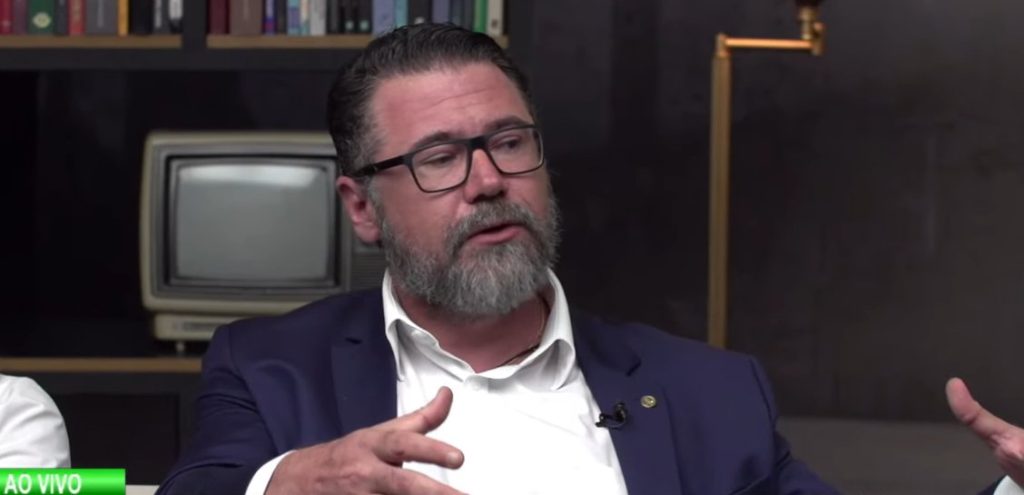 Pollon no ALive: 'Desenrola 2 é a nova picanha do Lula'