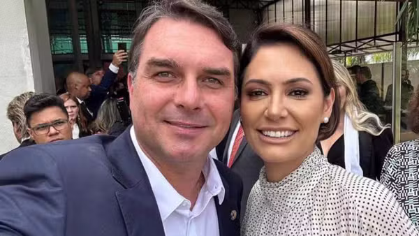 Flávio pede desculpas a Michelle, mas nega ofensas