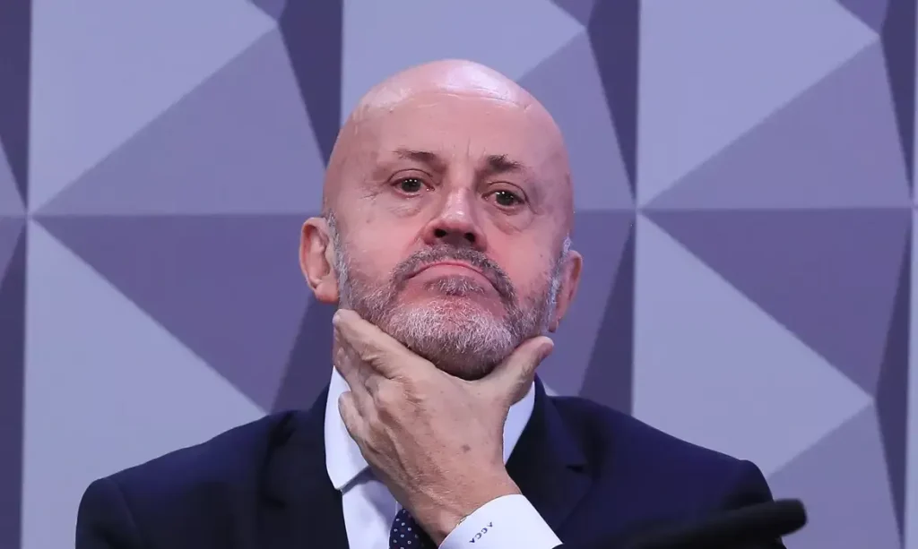 'Meter bala na sua cabeça': denunciante de mesada a Lulinha foi ameaçado por “Careca do INSS”