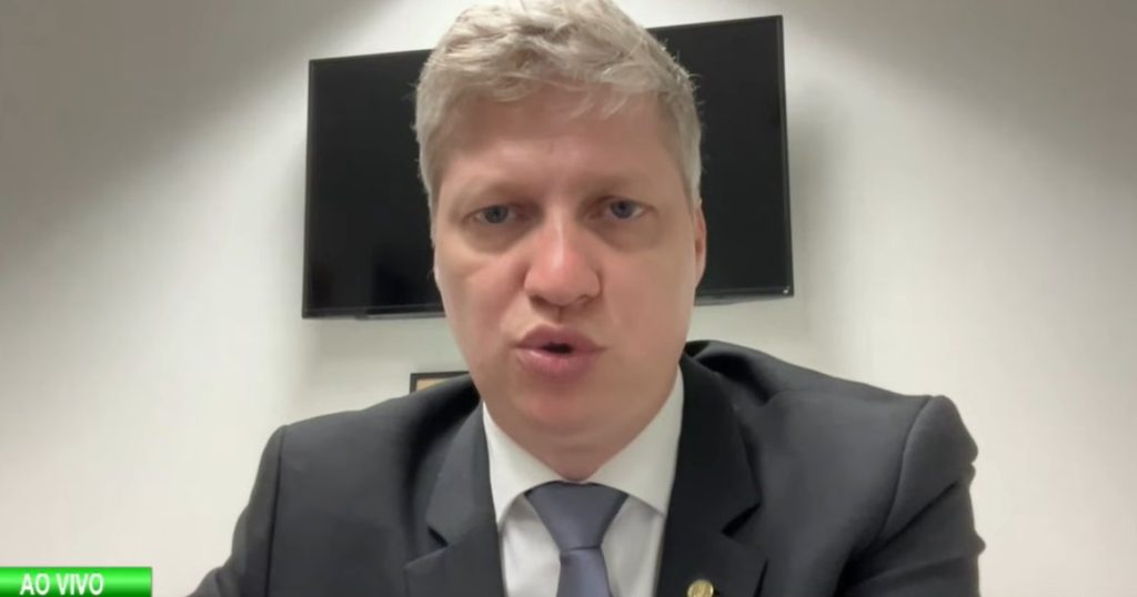 Van Hattem no ALive: Caso Toffoli precisa terminar em impeachment