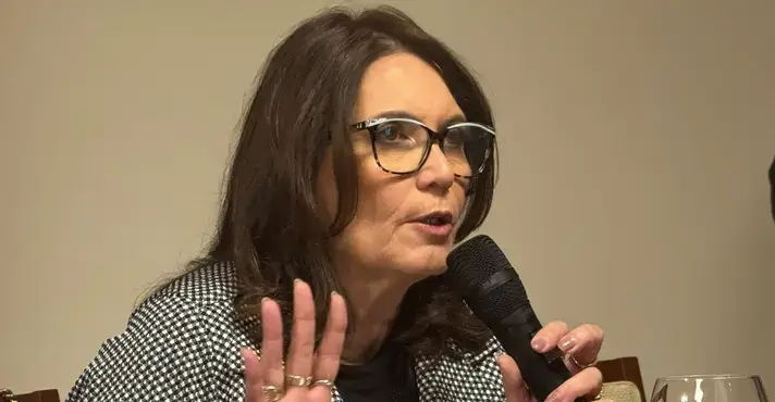 Bia Kicis acusa PT de provocar crise de ônibus na Bahia para prorrogar votação